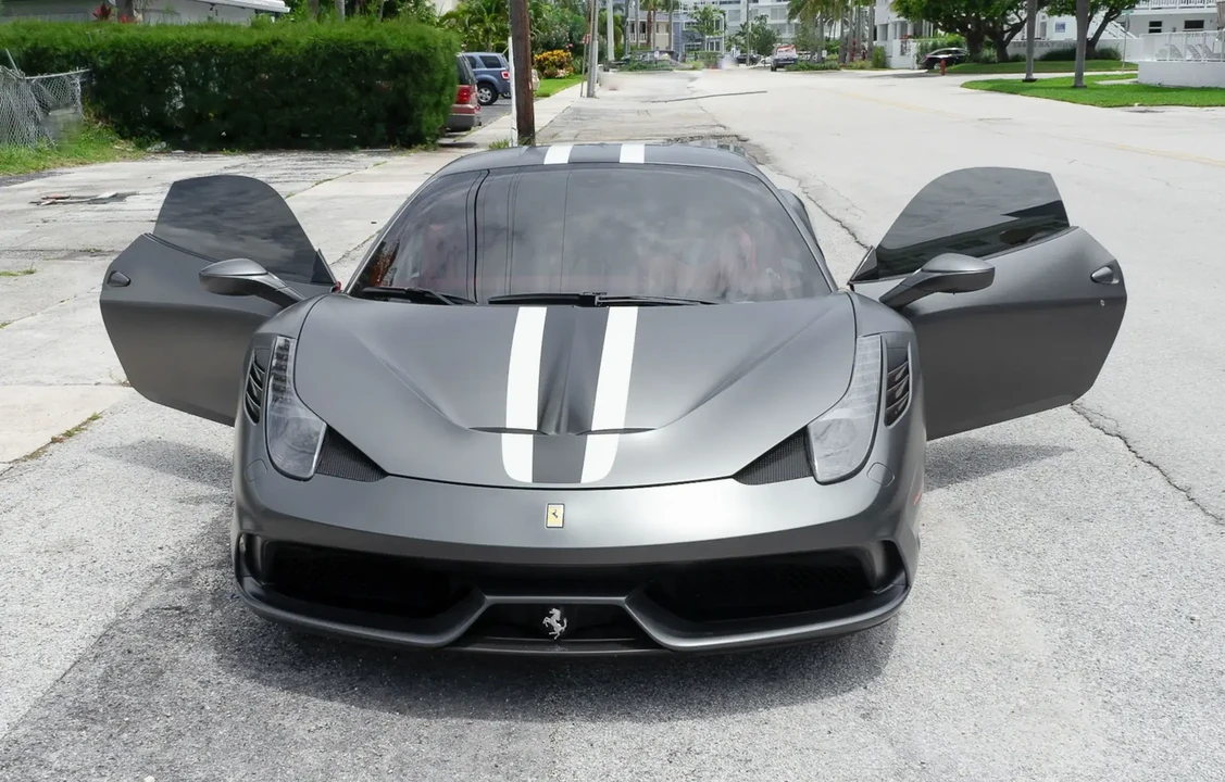2015 Ferrari 458 Speciale - Image 4 of 6