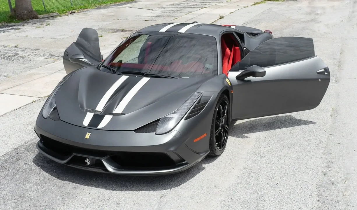 2015 Ferrari 458 Speciale - Image 5 of 6