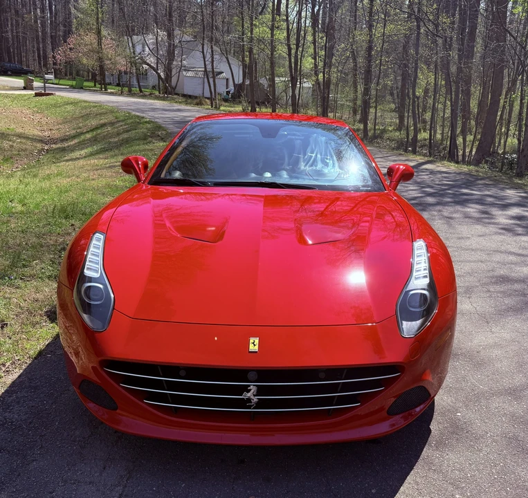 2015 Ferrari California T - Image 10 of 31