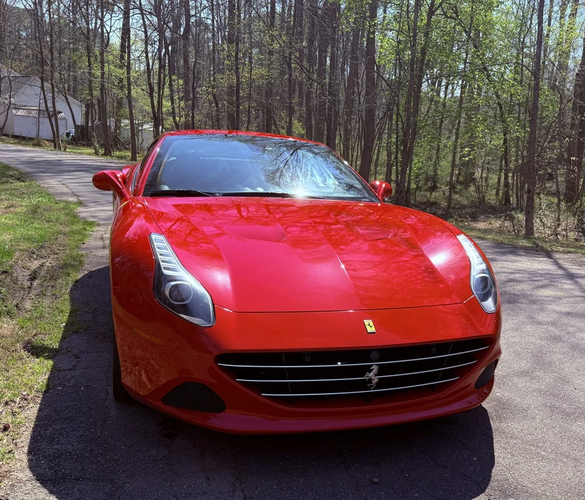2015 Ferrari California T - Image 9 of 31