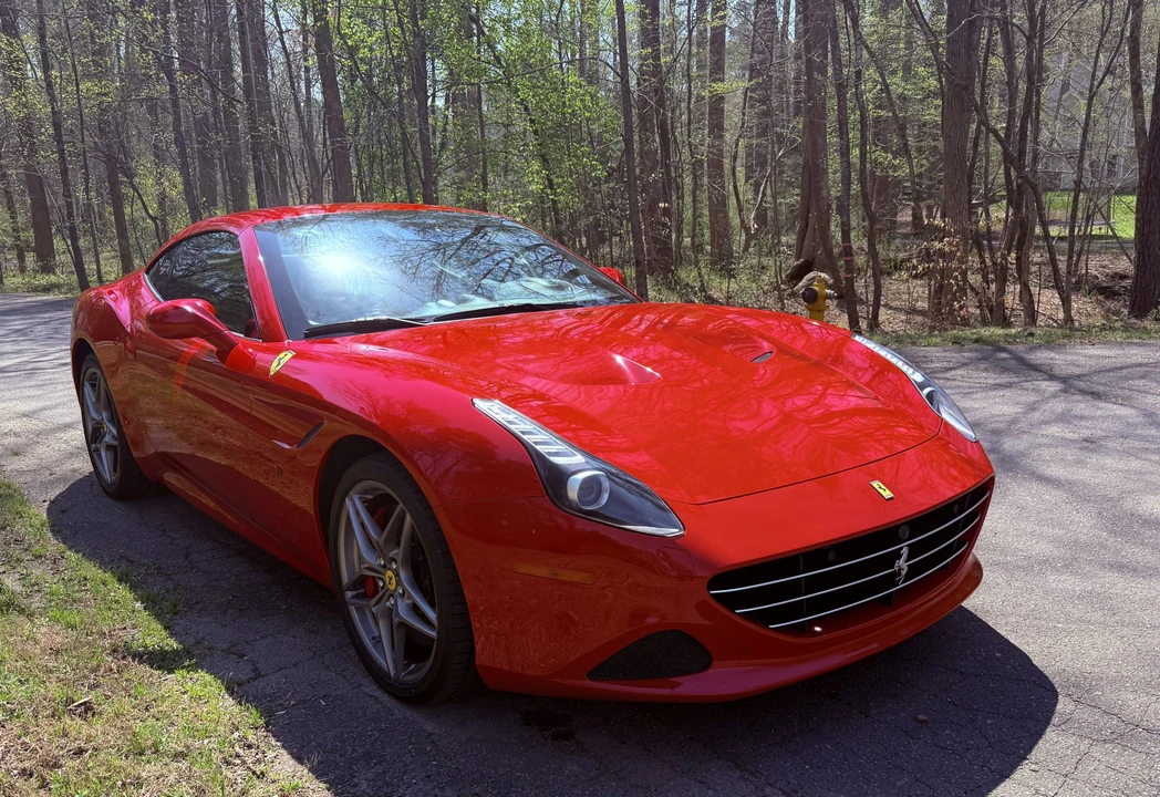 2015 Ferrari California T - Image 7 of 31