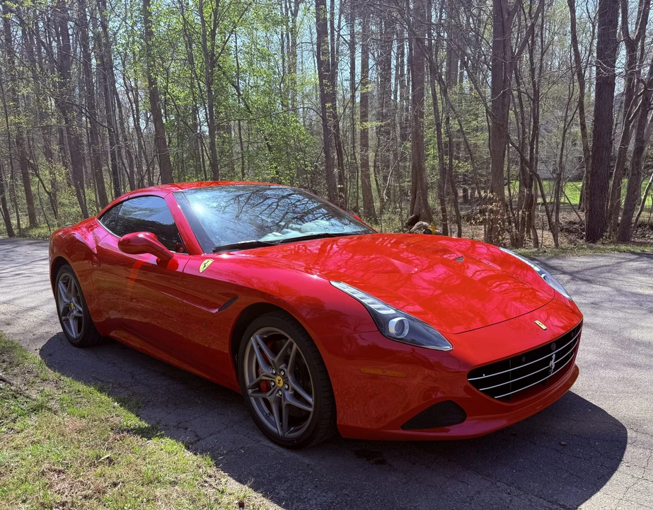 2015 Ferrari California T - Image 6 of 31
