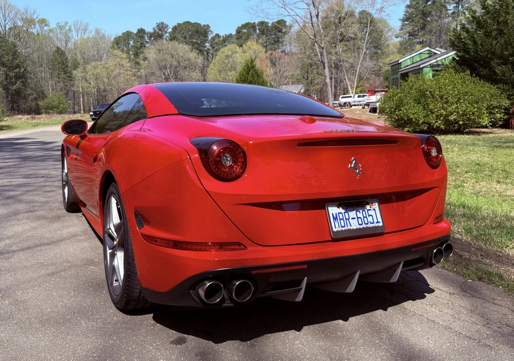 2015 Ferrari California T - Image 30 of 31