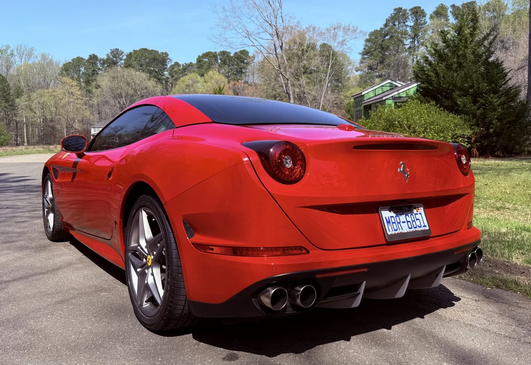2015 Ferrari California T - Image 29 of 31