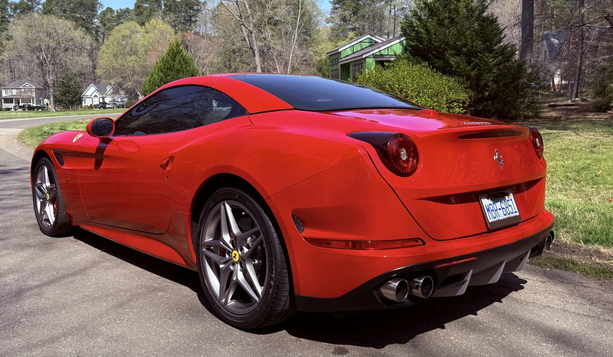 2015 Ferrari California T - Image 28 of 31