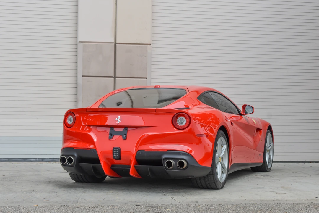 2015 Ferrari F12berlinetta - Image 14 of 31