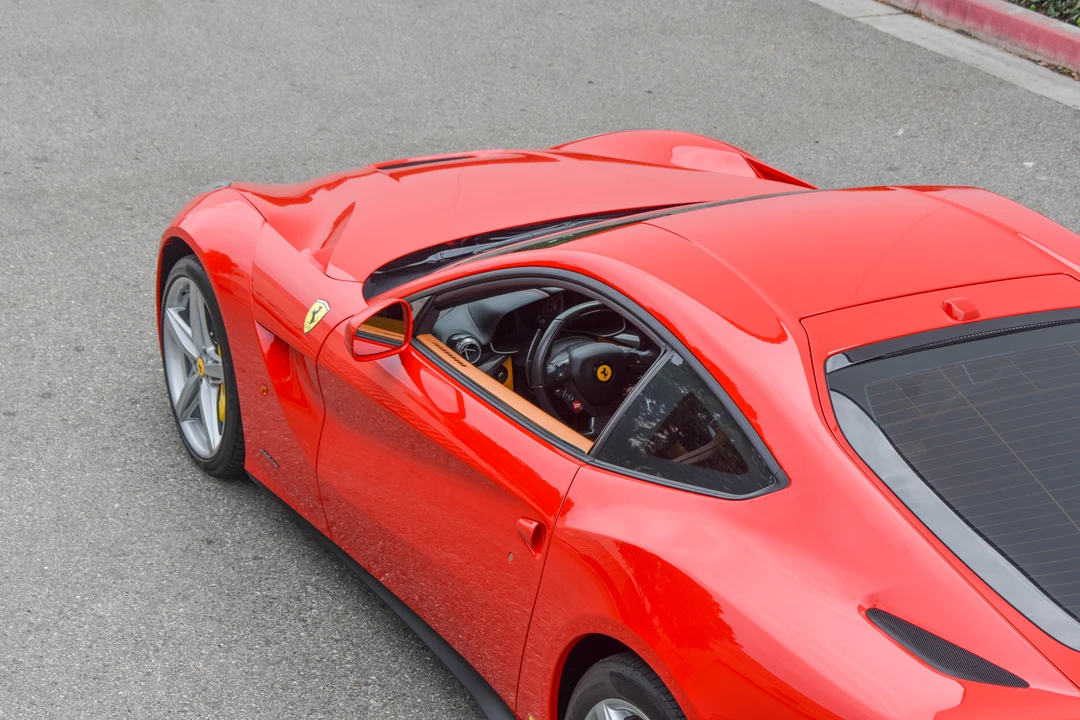 2015 Ferrari F12berlinetta - Image 27 of 31
