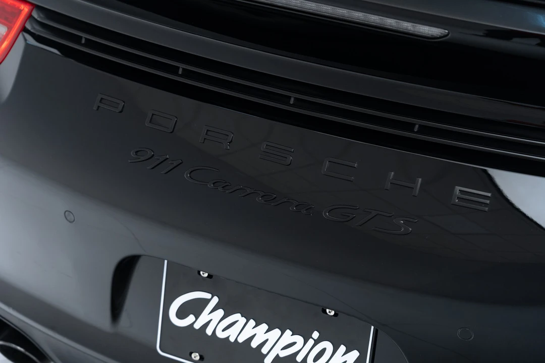 2015 Porsche 991 Carrera - Image 29 of 31