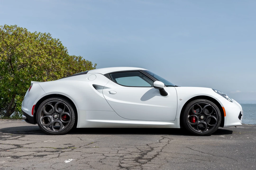 2016 Alfa Romeo 4C Coupe - Image 4 of 31