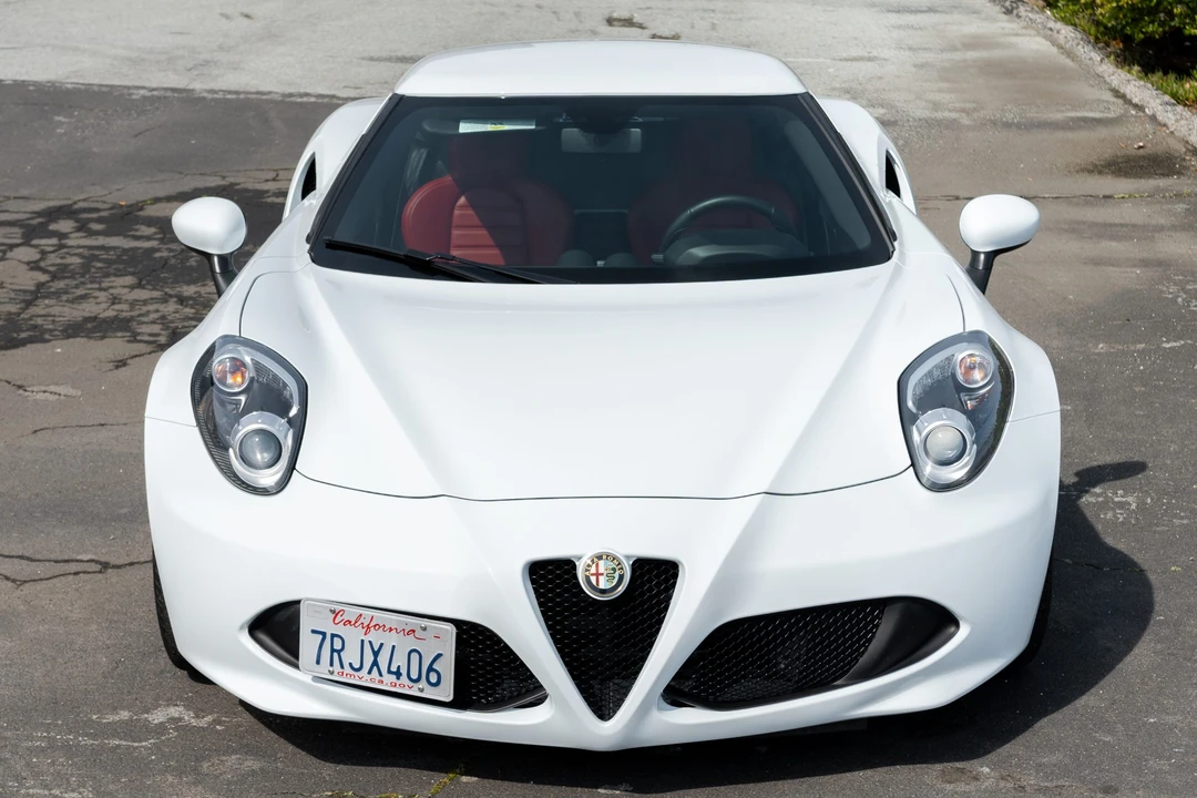 2016 Alfa Romeo 4C Coupe - Image 2 of 31