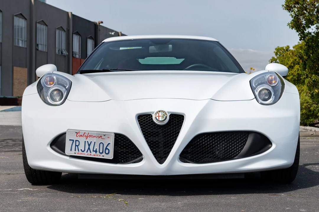 2016 Alfa Romeo 4C Coupe - Image 9 of 31