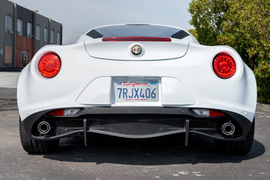 2016 Alfa Romeo 4C Coupe - Image 11 of 31