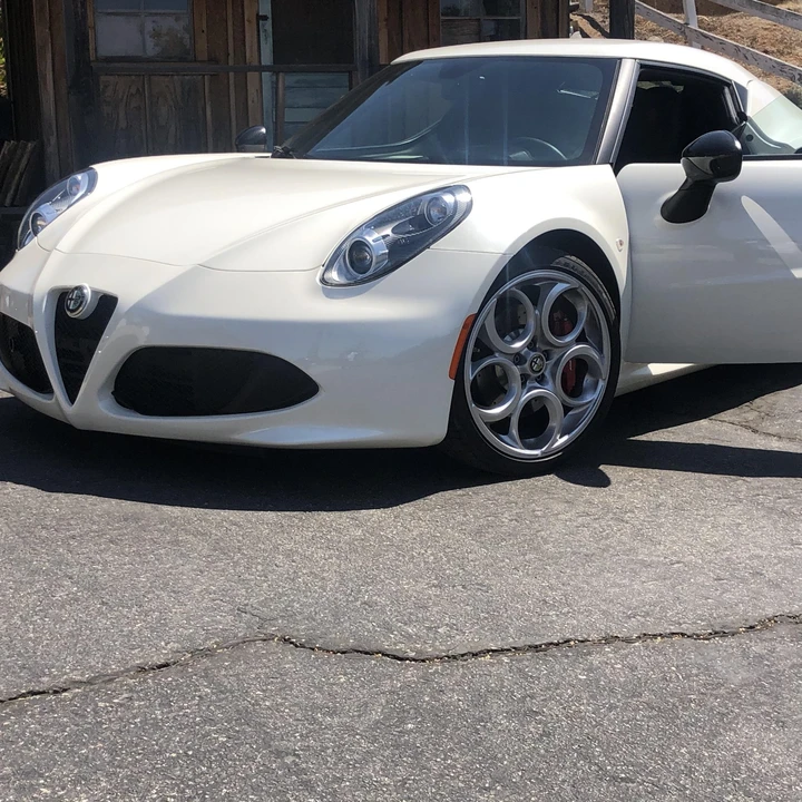 2016 Alfa Romeo 4C Coupe - Image 18 of 31