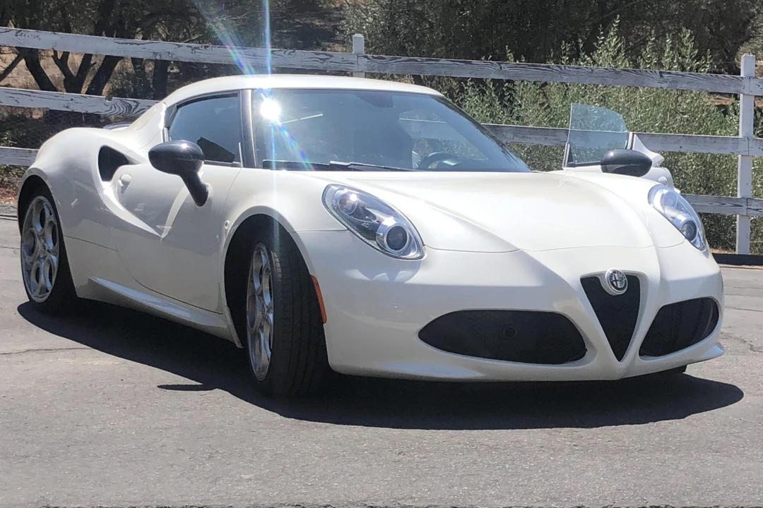 2016 Alfa Romeo 4C Coupe - Image 6 of 31