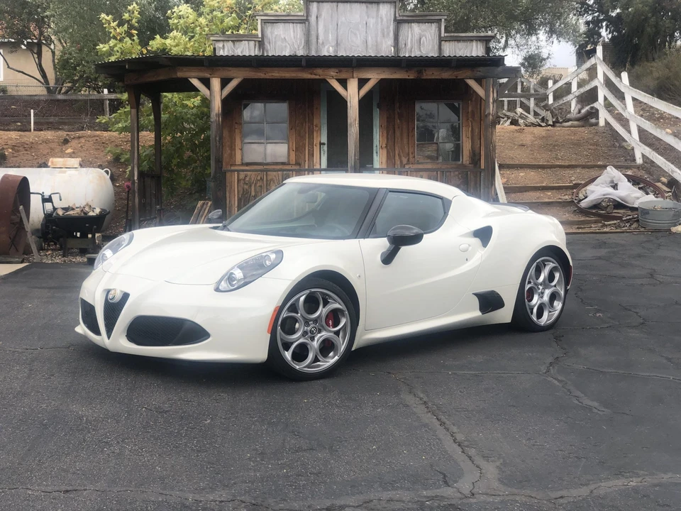 2016 Alfa Romeo 4C Coupe - Image 3 of 31