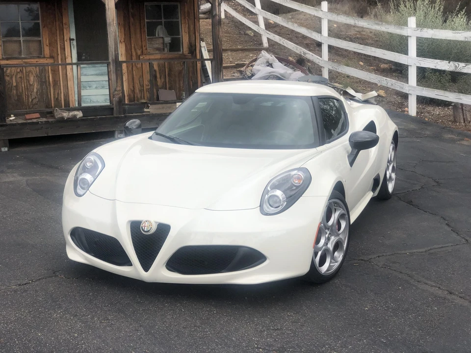 2016 Alfa Romeo 4C Coupe - Image 4 of 31