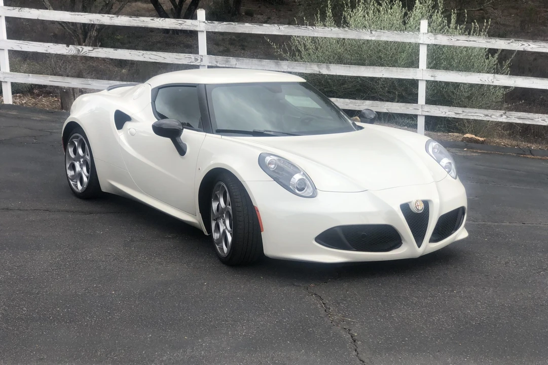 2016 Alfa Romeo 4C Coupe - Image 5 of 31