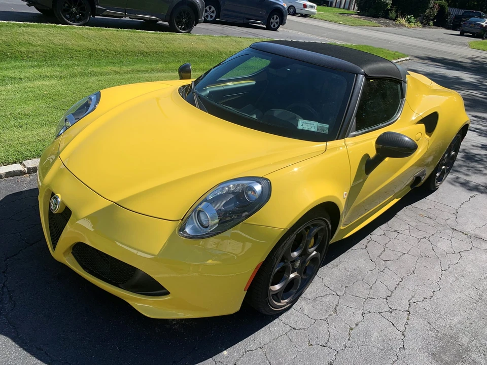 2016 Alfa Romeo 4C Spider - Image 3 of 31