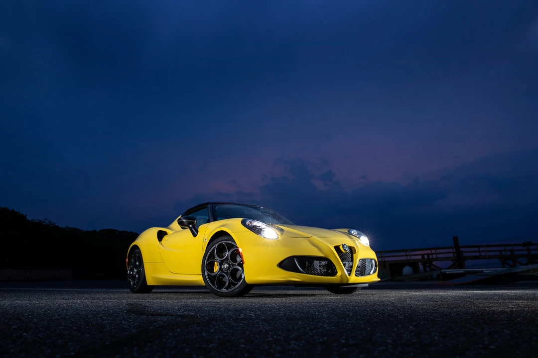 2016 Alfa Romeo 4C Spider - Image 13 of 31