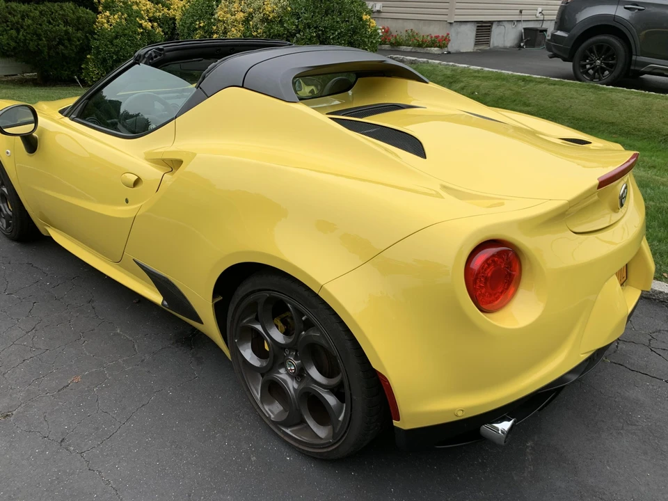 2016 Alfa Romeo 4C Spider - Image 17 of 31