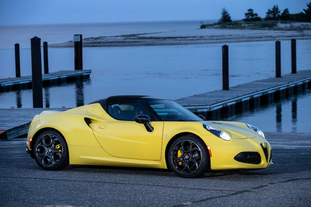 2016 Alfa Romeo 4C Spider - Image 9 of 31