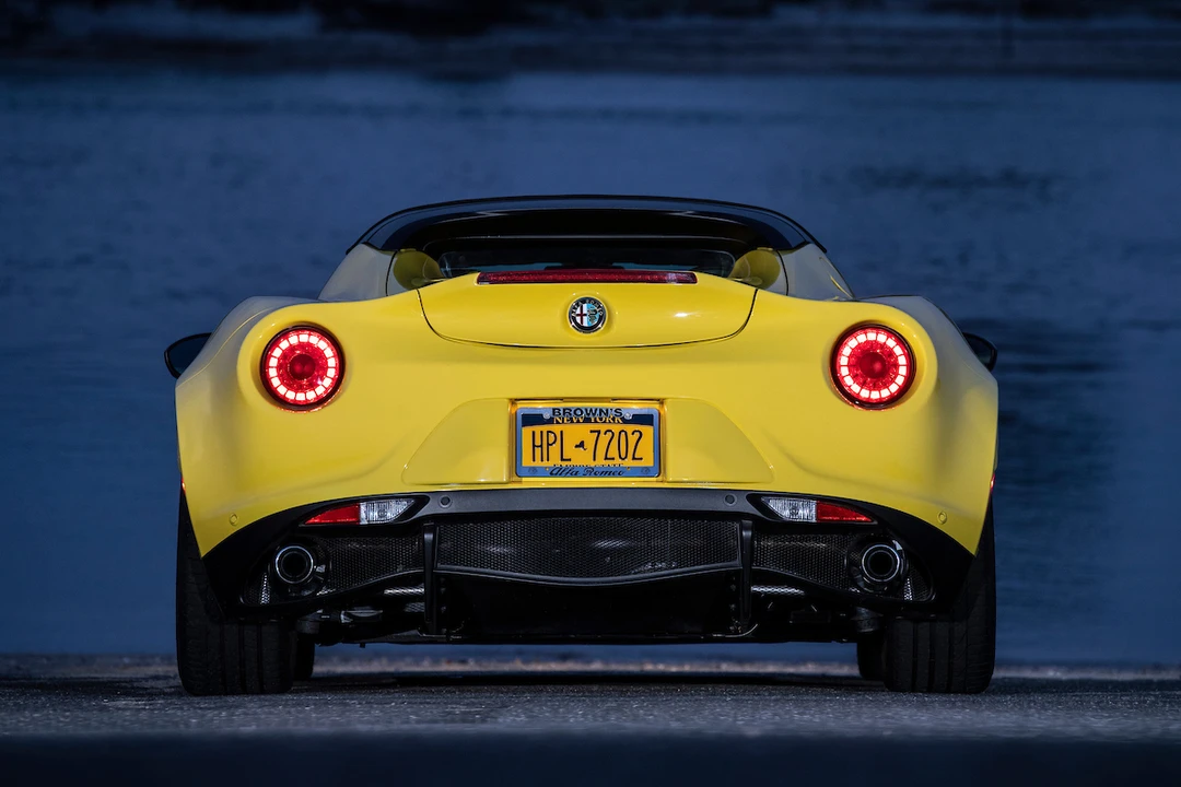 2016 Alfa Romeo 4C Spider - Image 12 of 31