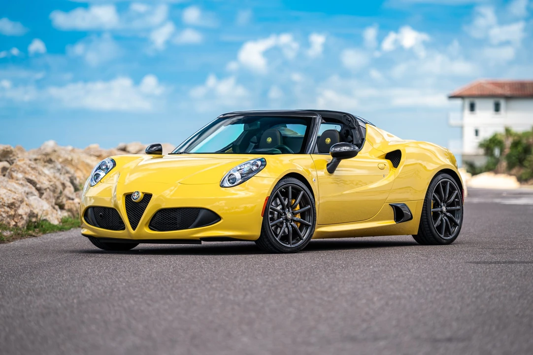 2016 Alfa Romeo 4C Spider - Image 7 of 31
