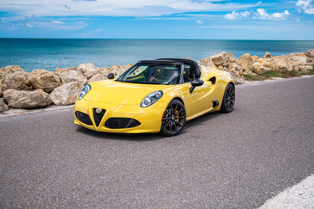 2016 Alfa Romeo 4C Spider - Image 11 of 31