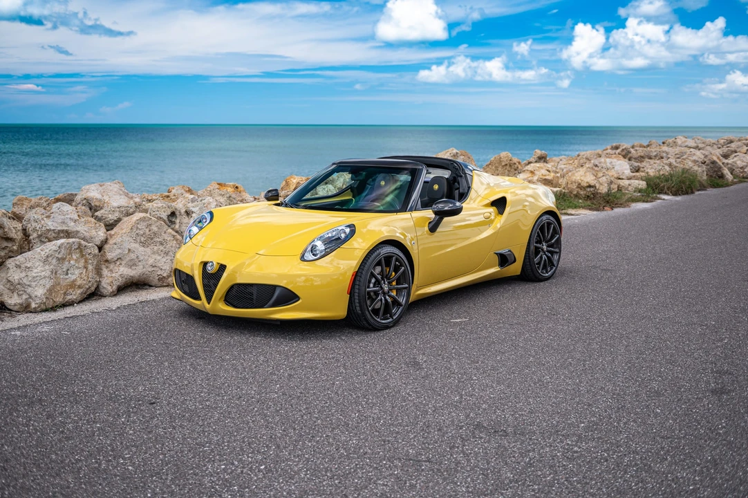 2016 Alfa Romeo 4C Spider - Image 12 of 31