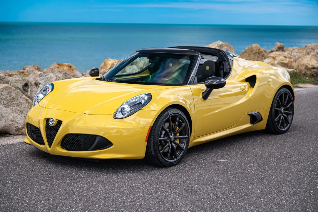 2016 Alfa Romeo 4C Spider - Image 13 of 31