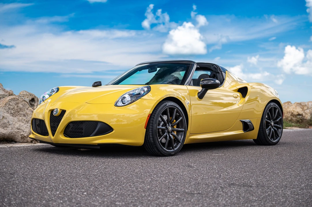 2016 Alfa Romeo 4C Spider - Image 5 of 31