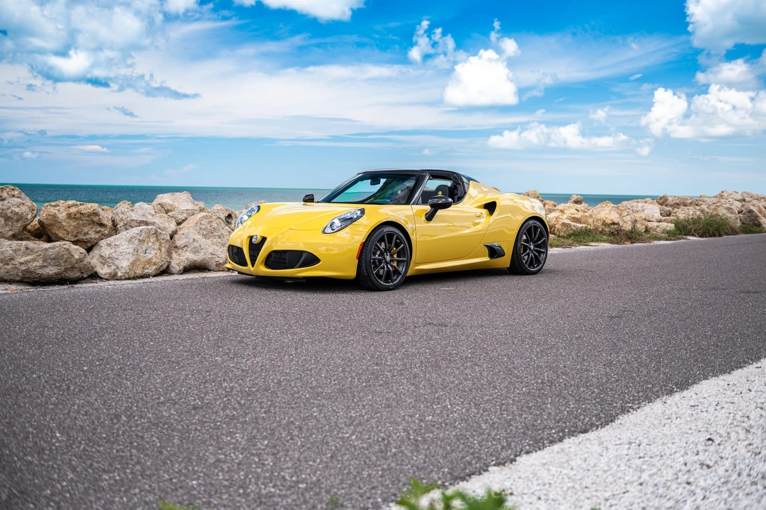2016 Alfa Romeo 4C Spider - Image 2 of 31