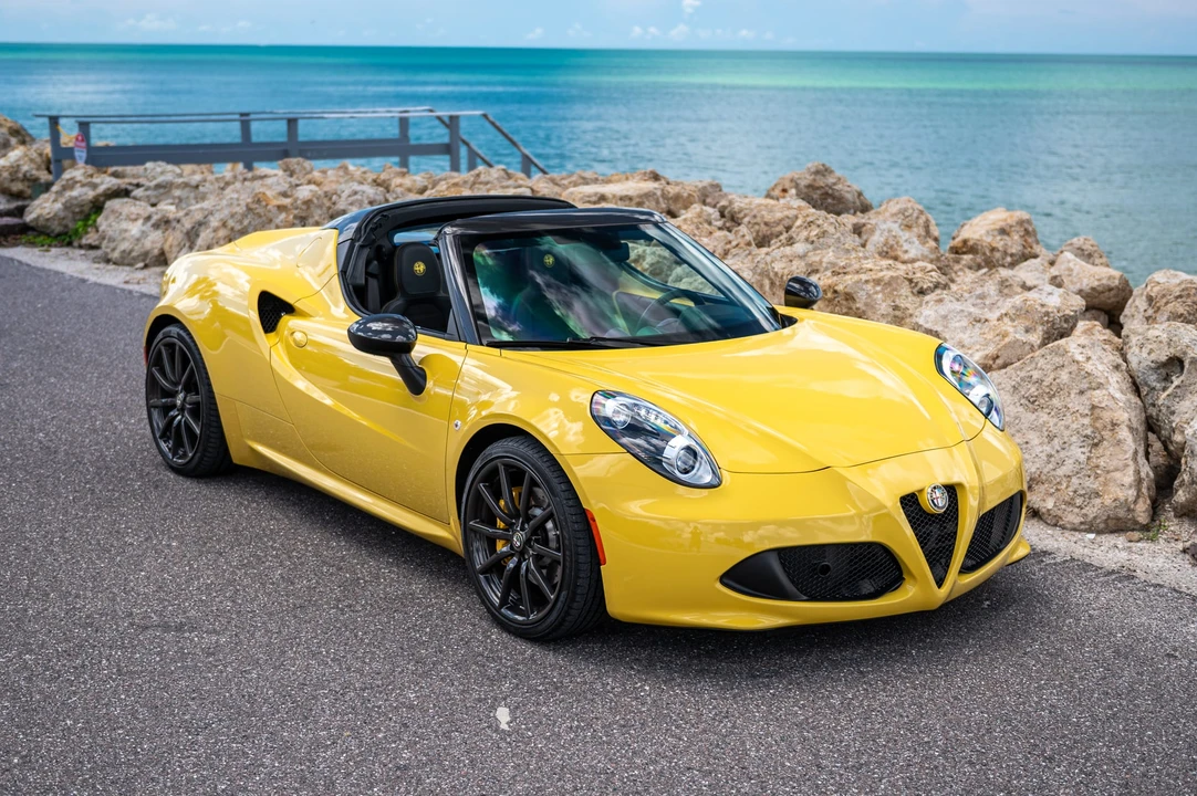 2016 Alfa Romeo 4C Spider - Image 17 of 31