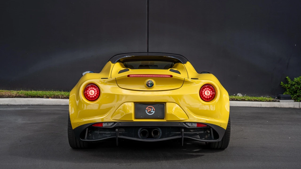 2016 Alfa Romeo 4C Spider - Image 13 of 31