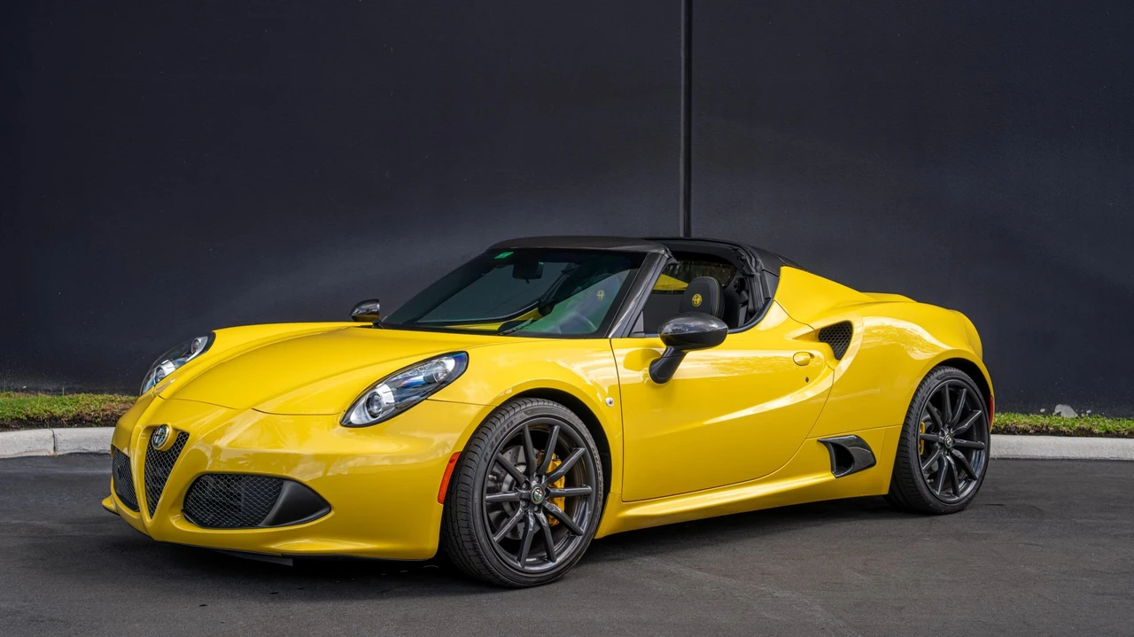 2016 Alfa Romeo 4C Spider - Image 3 of 31