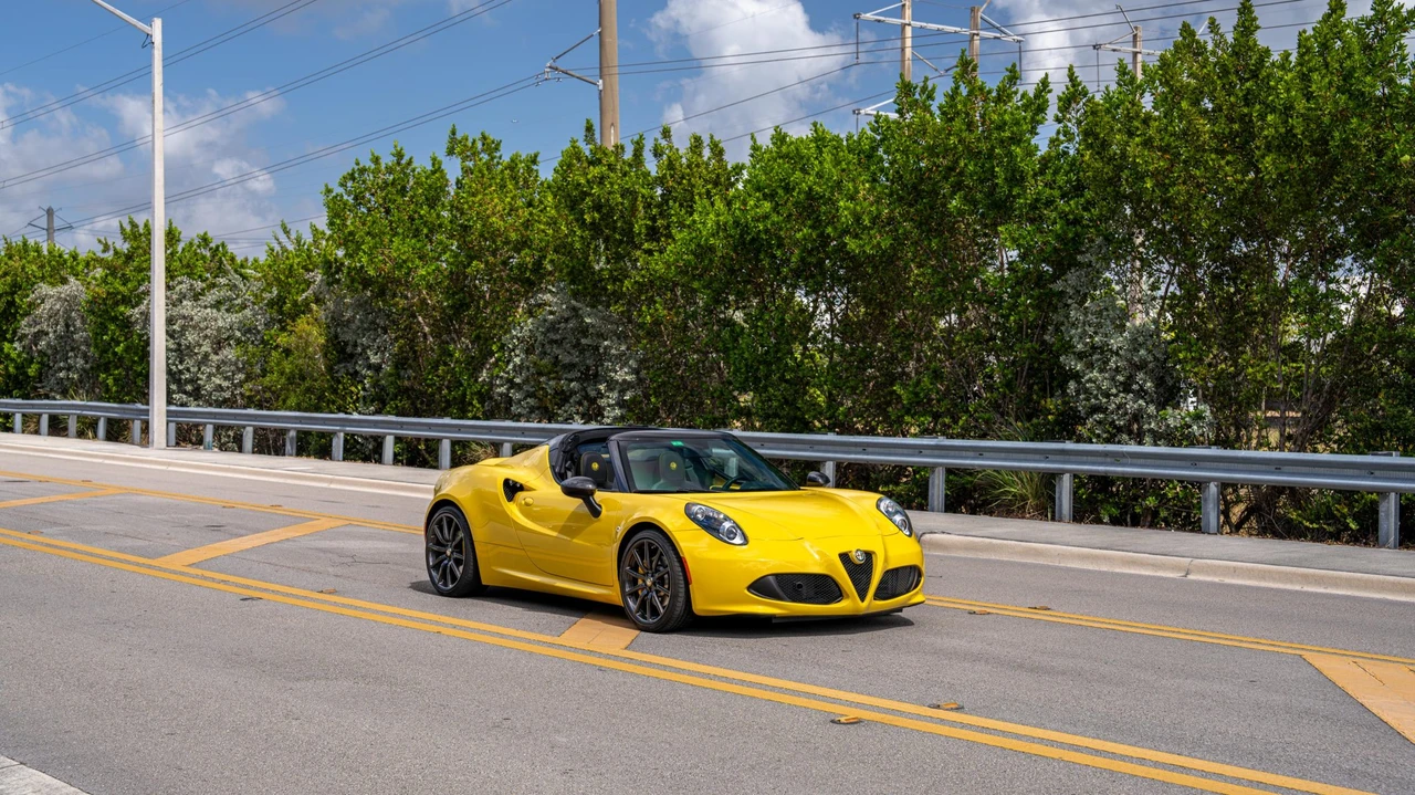 2016 Alfa Romeo 4C Spider - Image 6 of 31