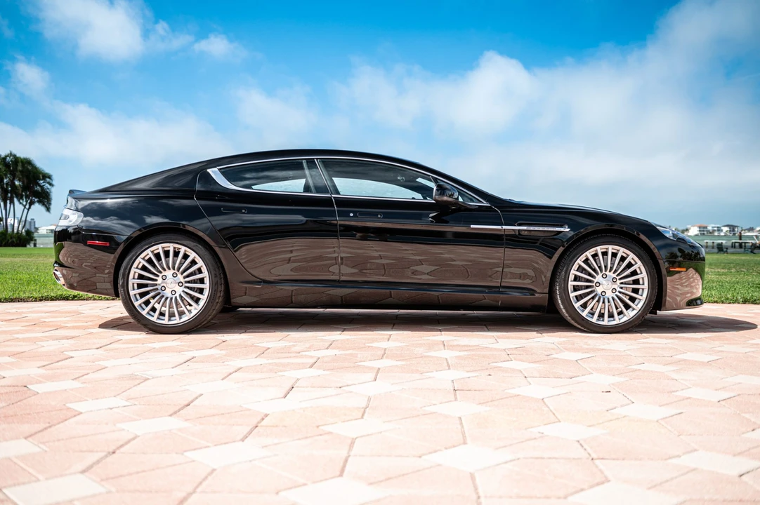 2016 Aston Martin Rapide - Image 8 of 31