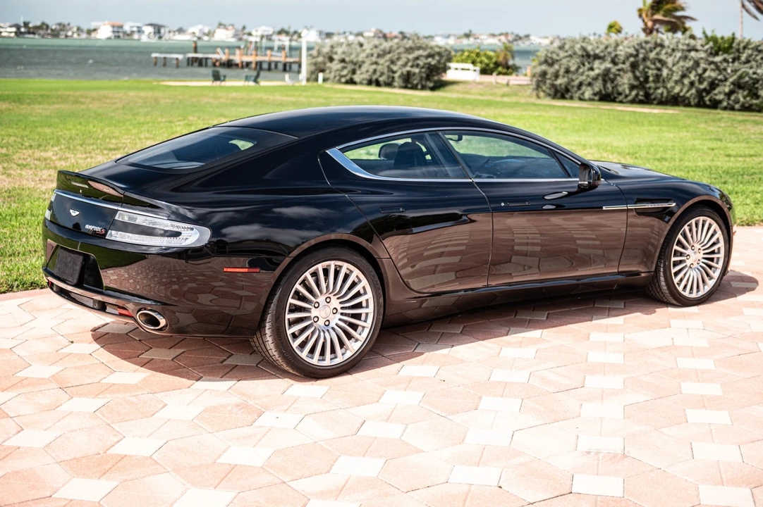 2016 Aston Martin Rapide - Image 11 of 31