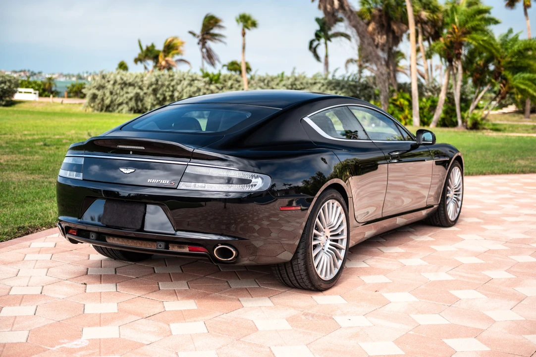 2016 Aston Martin Rapide - Image 13 of 31