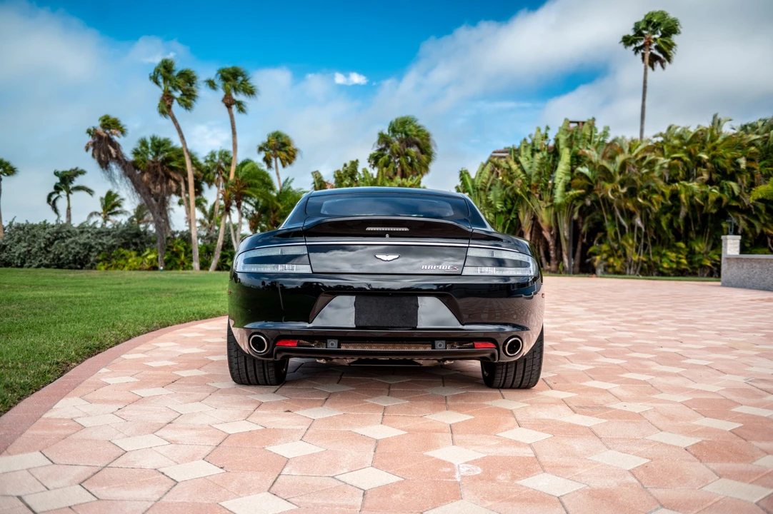 2016 Aston Martin Rapide - Image 17 of 31