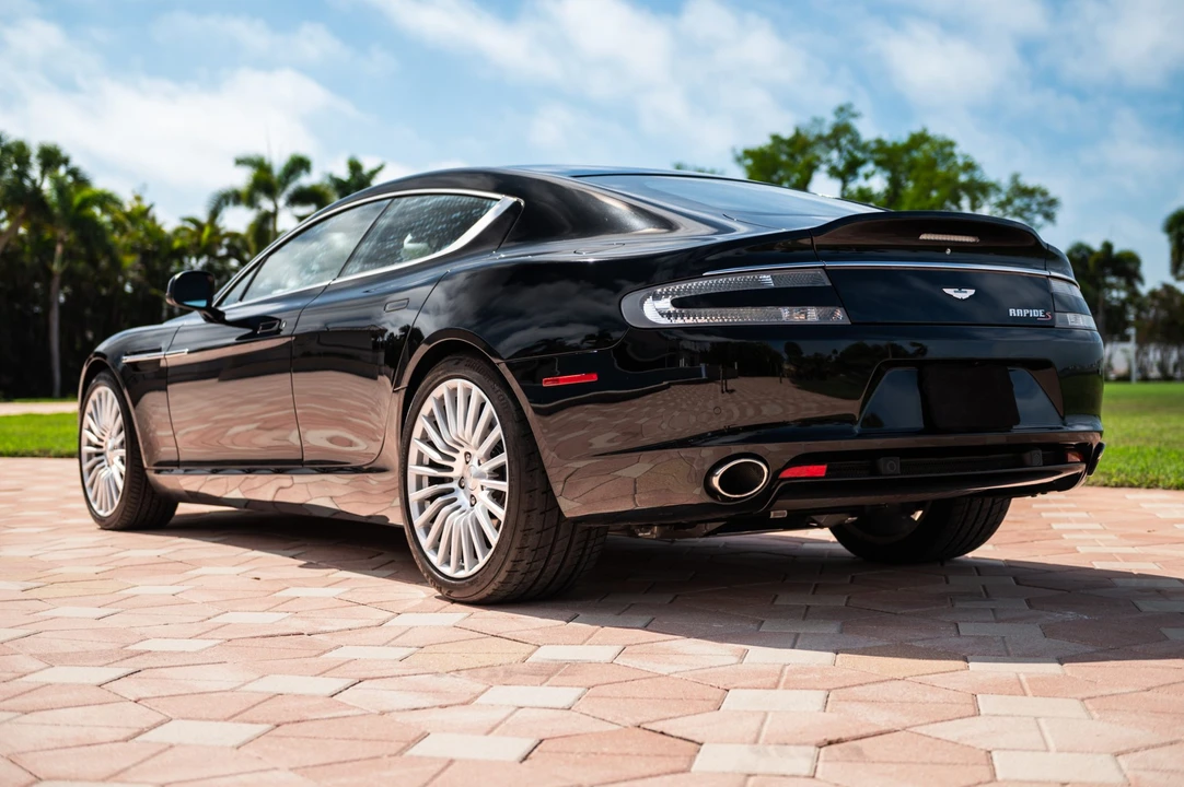 2016 Aston Martin Rapide - Image 19 of 31