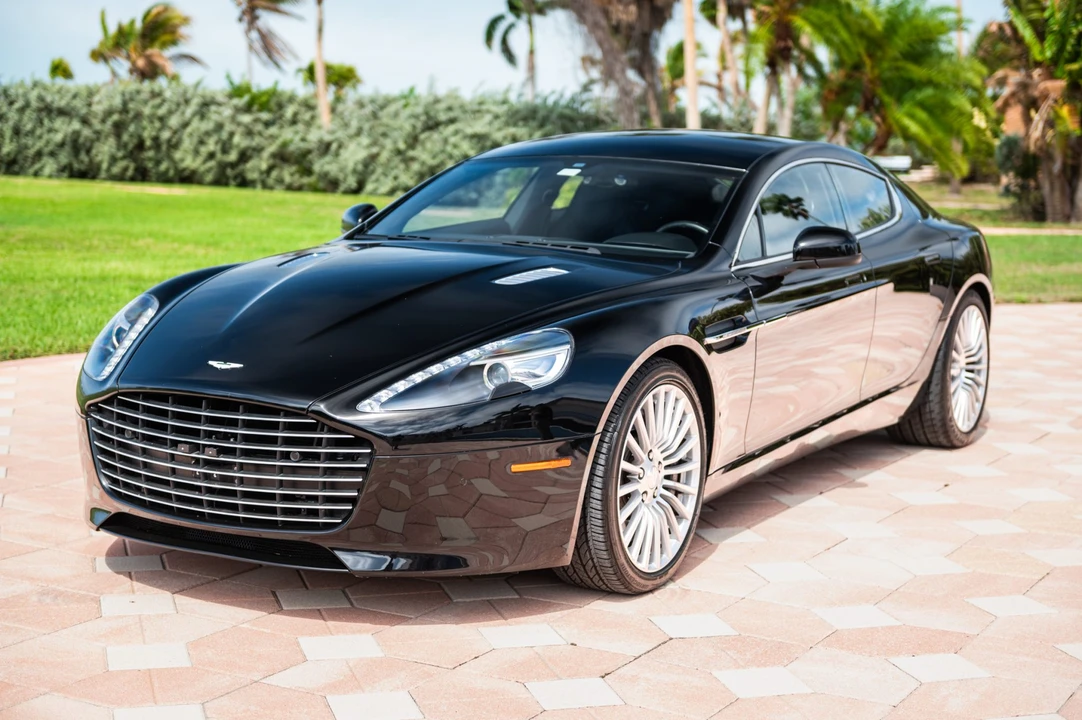 2016 Aston Martin Rapide - Image 24 of 31