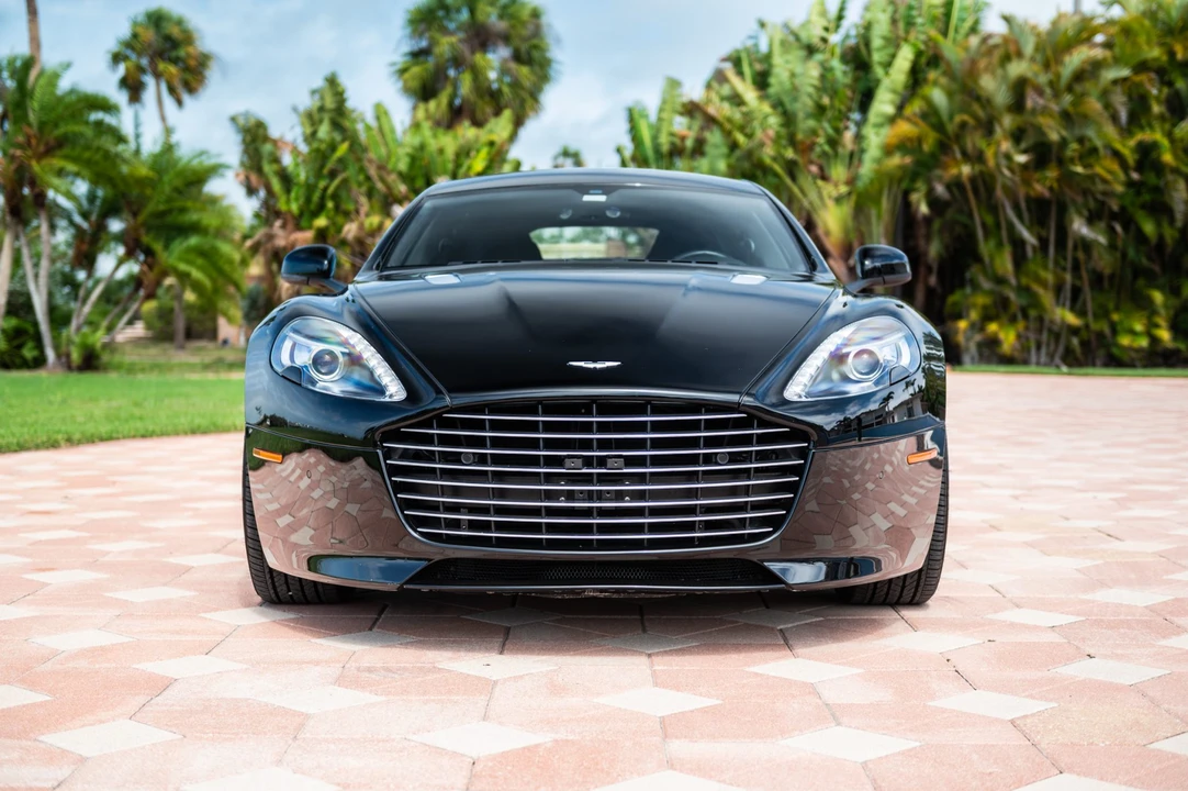 2016 Aston Martin Rapide - Image 27 of 31