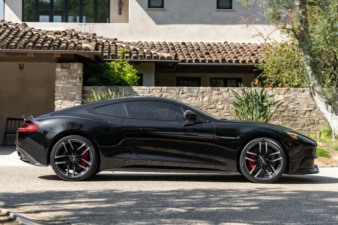 2016 Aston Martin Vanquish 2nd Gen - Image 6 of 31