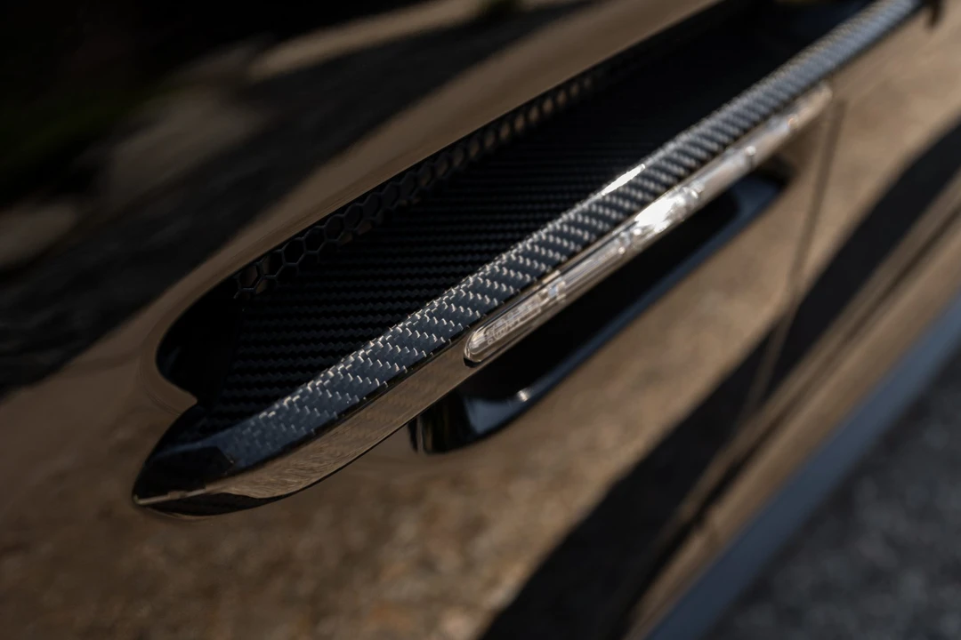 2016 Aston Martin Vanquish 2nd Gen - Image 16 of 31