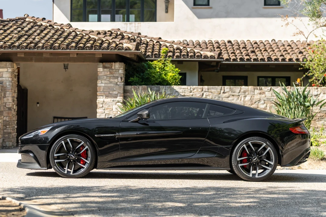 2016 Aston Martin Vanquish 2nd Gen - Image 2 of 31