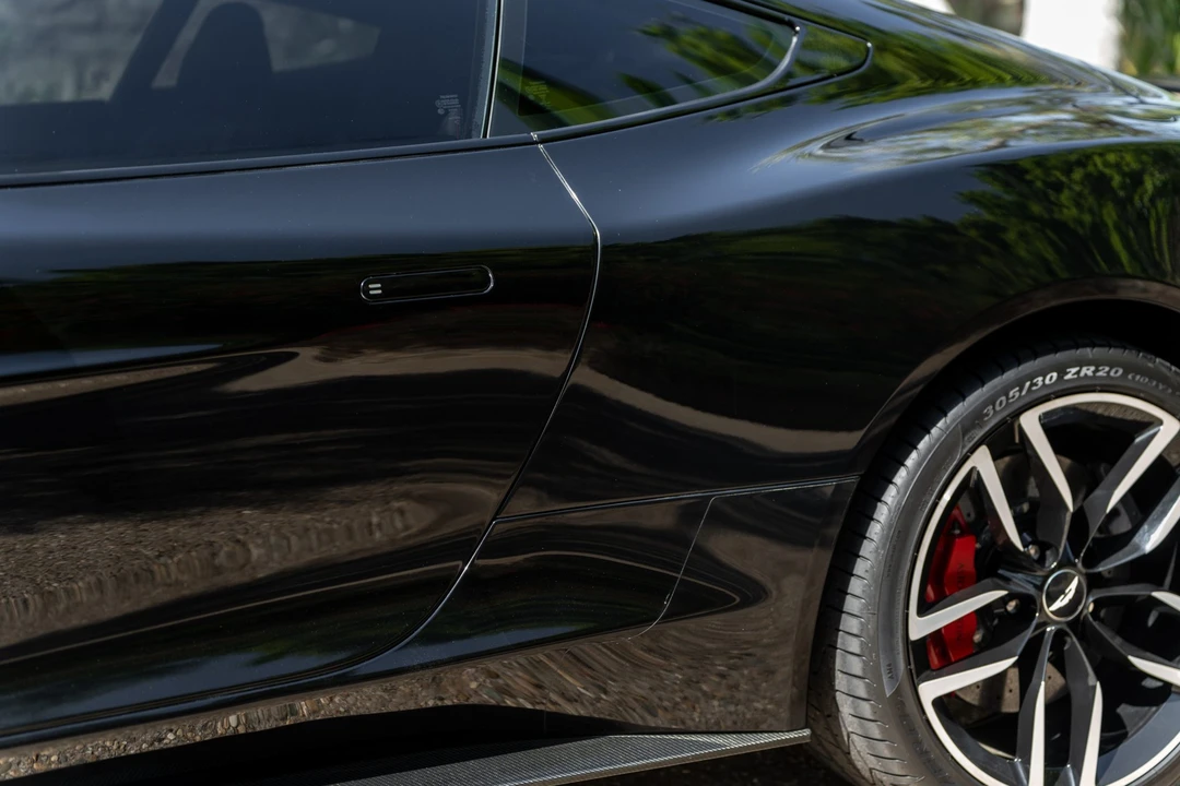 2016 Aston Martin Vanquish 2nd Gen - Image 23 of 31