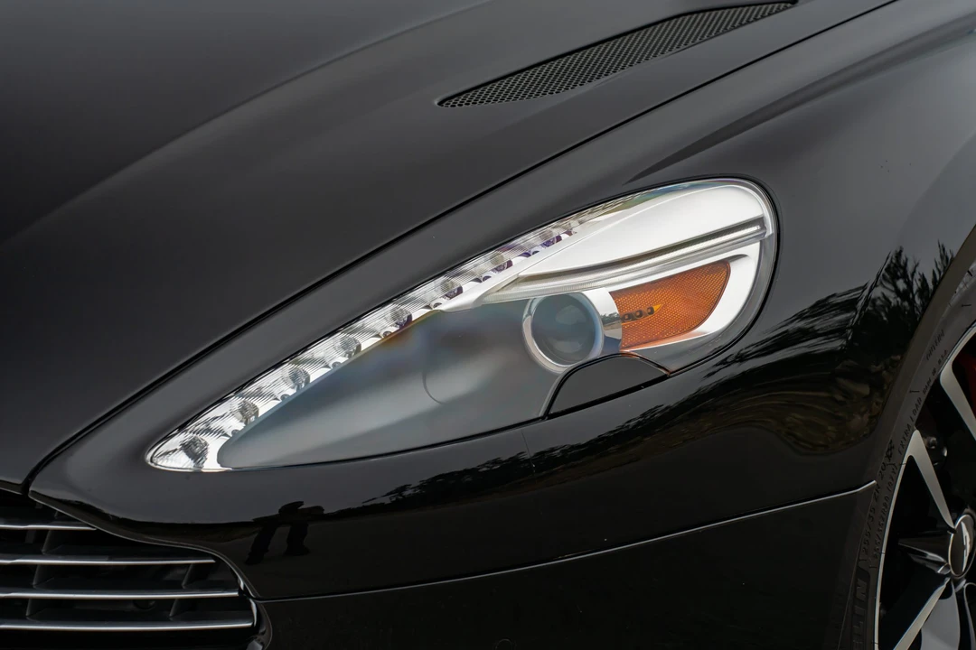 2016 Aston Martin Vanquish 2nd Gen - Image 11 of 31