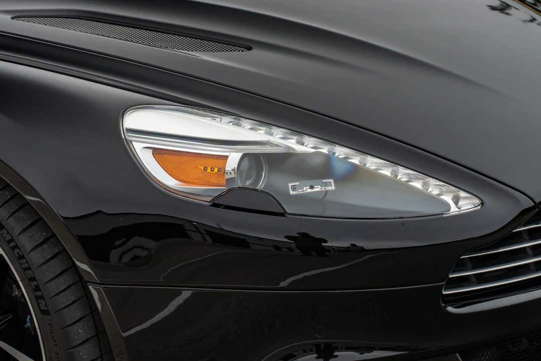 2016 Aston Martin Vanquish 2nd Gen - Image 10 of 31