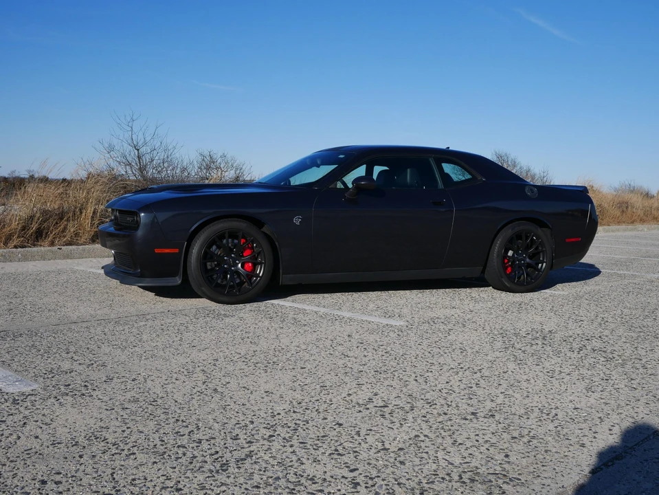 2016 Dodge Challenger SRT Hellcat 3rd Gen - Image 3 of 31